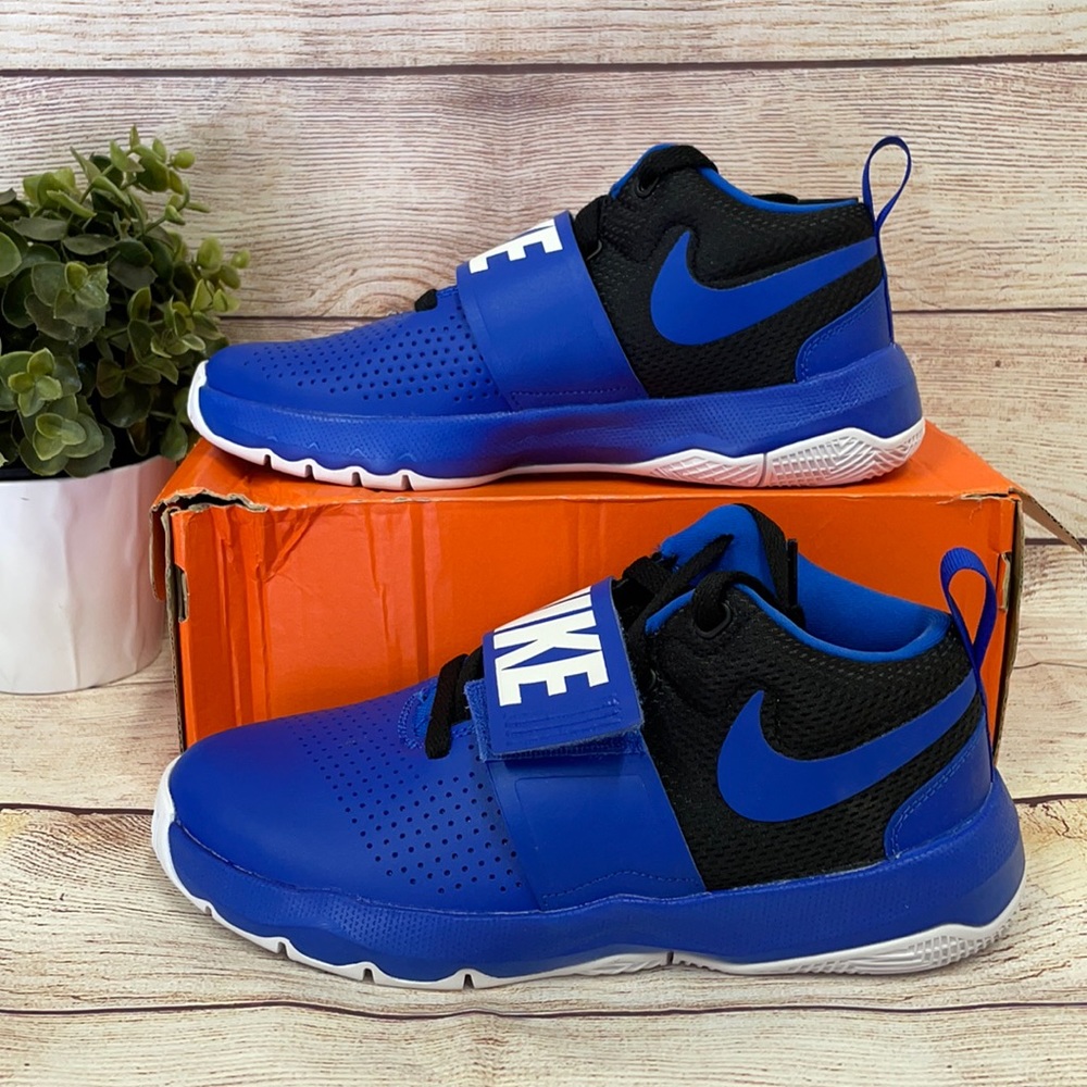 Nike, Kids, Team Hustle D 8, Size 5.5